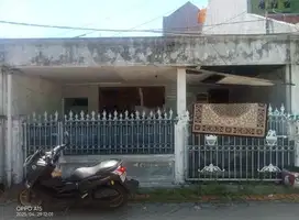 Dijual Rumah BUTUH RENOVASI, Harga Ambyar Perum Deltasari Indah Waru