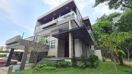 Rumah Mewah Modern 3 Lantai di Greencove BSD Baru Gress