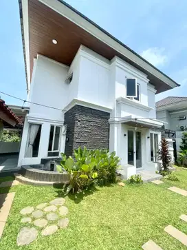 RUMAH BAGUS HOOK BADAN LT 252 KOTA WISATA CIBUBUR JAKARTA TIMUR