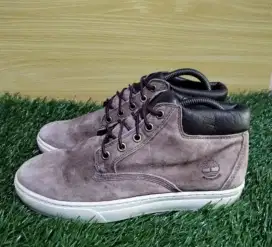 Sepatu Kulit Timberland Dauset Chukka Boots Mid Size 40
