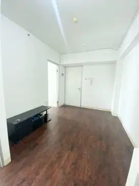 disewa 2 kamar apartemen greenbay dengan 2 jendela dan 2 ac!