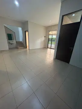 Jual Rumah Minimalis 2 Lantai Lokacitra Kota Baru Parahyangan Bandung