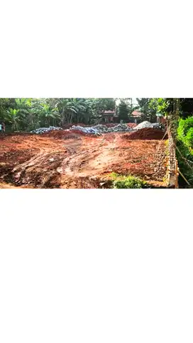 TANAH DATAR DILEWAT JALUR ANGKOT  BINTARO TANGSEL KOST TOWNHOUSE
