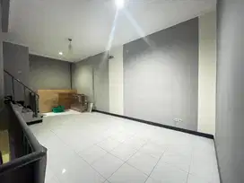 Ruko 4 lantai cocok untuk kantor/usaha & tempat tinggal Duri Kepa