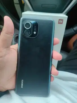Xiaomi MI 11 8+4/256 5G Resmi lngk ori msih bgus Bengt bs TT