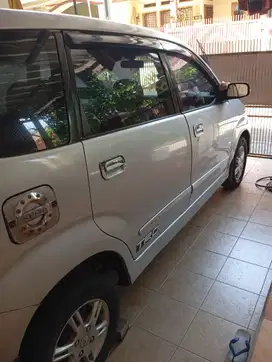 Daihatsu Xenia 2011 Bensin