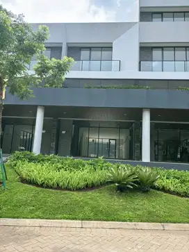 Disewakan ruko hook 3 lantai siap huni di emerald core bintaro