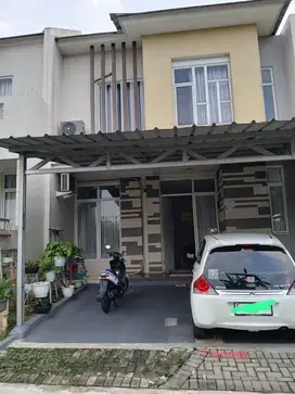 Dijual rumah cantik minimalis di legenda wisata cibubur