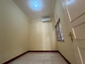 Disewakan Rumah KT 3+1 Cluster Taman Sari Harapan Indah