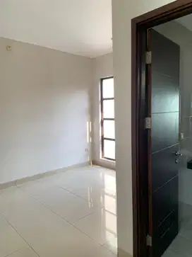 Disewakan Rumah Bagus Cluster Asia di Green Lake City