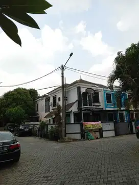 Disewa Rumah Mutiara Taman Palem