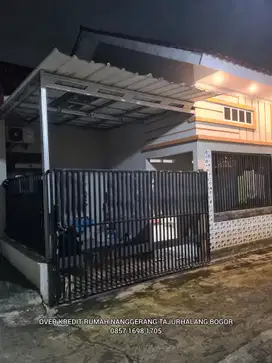 Rumah Over Kredit dkt sta KA 63JT di Graha Family Residence