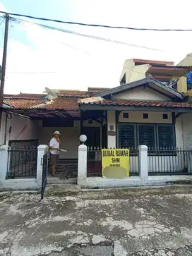 Rumah lt70/80 harga450 di permata biru tahap 1 bandung