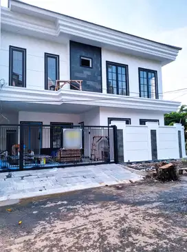 Rumah Baru Gress American Style Di Jemursari One Gate