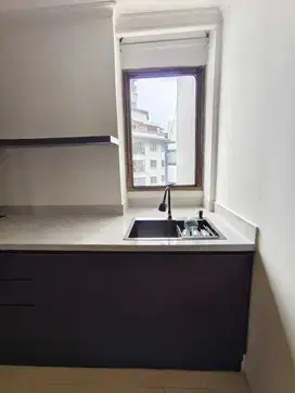 Disewakan Tahunan Taman Kemayoran Condominium TKC 3 Kamar Tidur