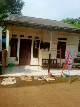 Dijual  murah strategis pinggir jalan desa