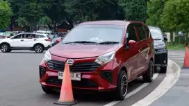 Sigra 1.0 M Merah Metalic