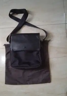 Tas selempang Braun Buffel original
