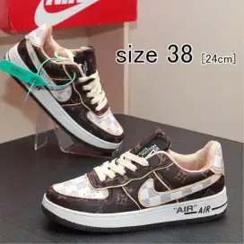 LV coklat x AF1 tag Size 38