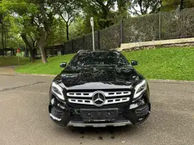 Mercedes-Benz GLA200 AMG 2019