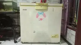 Dijual Freezer Box Second