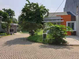 Dijual cepat rumah siap huni di cibubur country  halaman luas