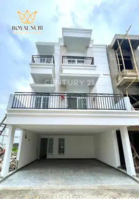 Rumah Bagus 3 Lantai Dalam Perumahan Di Pesanggrahan Jaksel S8689