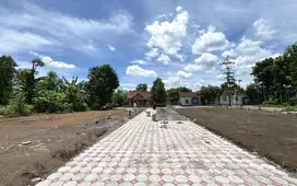 Tanah Dekat Kampus 2 UTY Cocok Untuk Rumah