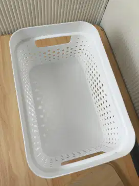 Tempat Box Plastik Warna Putih Untuk Menaruh Alat Tulis