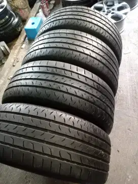 Continental 235 50 R18