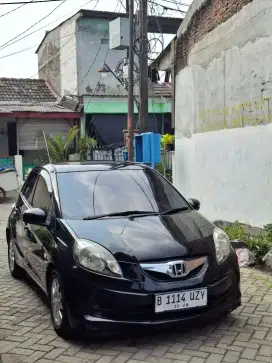Honda Brio E CBU 2012l3