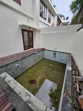 VILLA BARU JADI. 10 MENIT PANTAI MELASTI