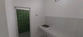 Disewakan rumah petak dan rumah kios plus 2 kamar tidur