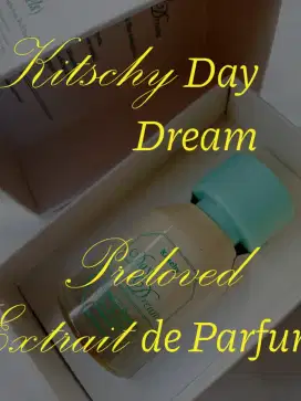 Preloved Kitschy Daydream