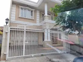 Rumah siap huni bisa untuk kost²an di lippo Karawaci harga nego