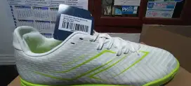 Sepatu Futsal Mills