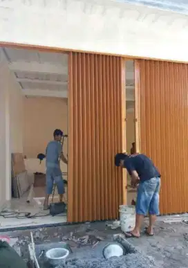 Rolling door folding gate