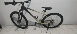 Polygon Sepeda Gunung Xtrada 5
