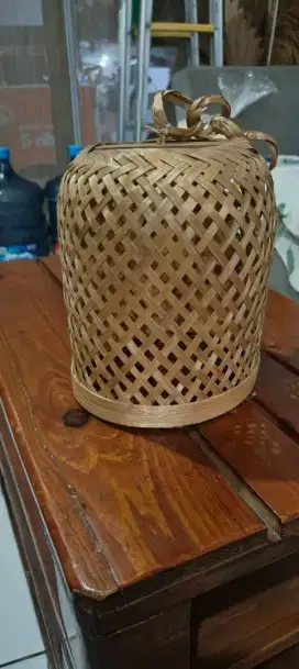 Hiasan cup lampu