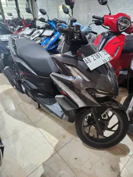 Vario 160 cbs hitam 2023 gbm