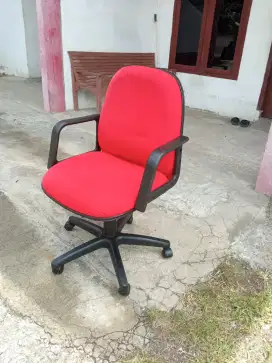 Kursi kantor/kursi staff