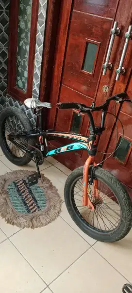 Sepeda bmx 20 ban jumbo