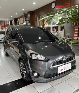 Toyota Sienta V 2018 AT 1.5cc Tgn 1 Pjk Baru istimewa Low KM Jok Kulit
