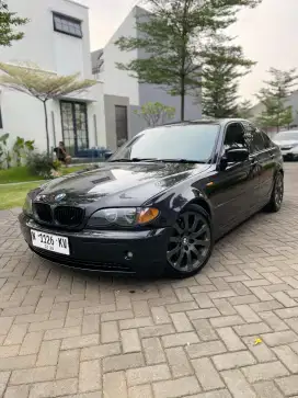 BMW 318i matic kondisi bagus