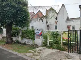 Dijual Rumah Tua Hitung Tanah Di BSD Nusa Loka