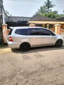 Nissan Grand livina 2009 Bensin