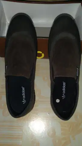 JUAL SEPATU PRIA