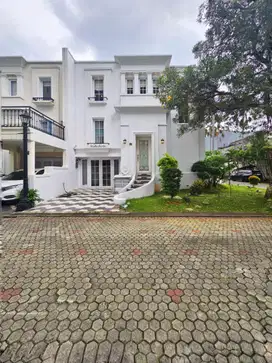 Rumah kebon Jeruk Dijual. Dekat Binus, Cluster & Lingkungan ELit