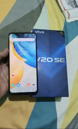 Vivo V20 SE 8/128 Amoled 33W