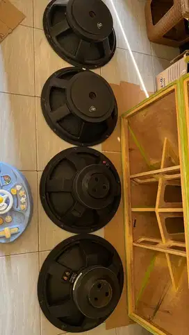 jual speker 18in 4unit magnet besar